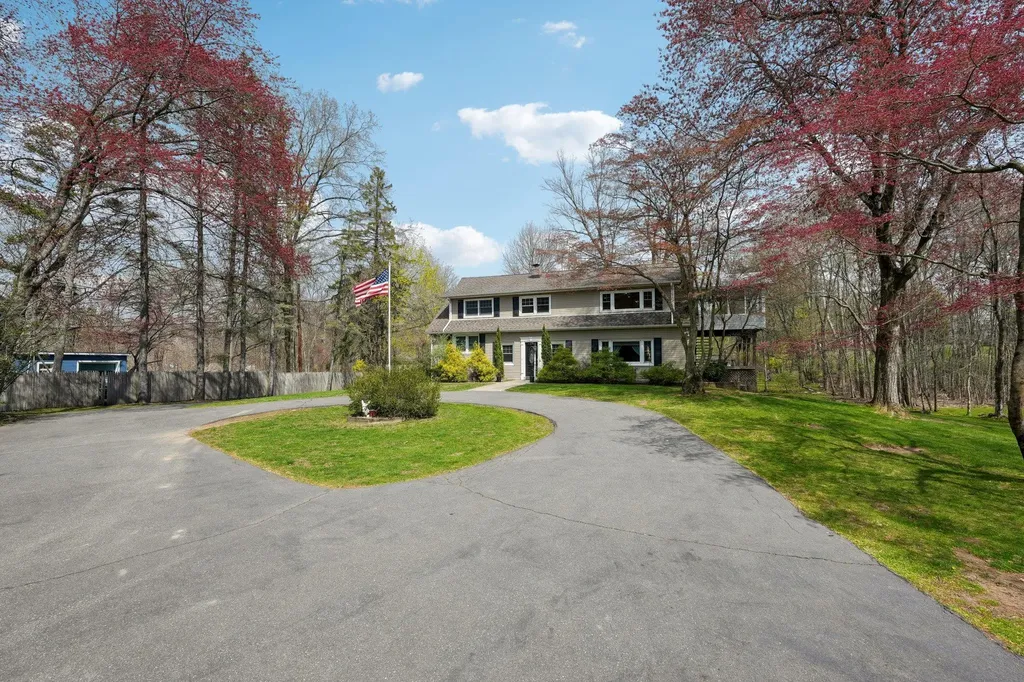 278 Ehrhardt Road Pearl River NY 10965