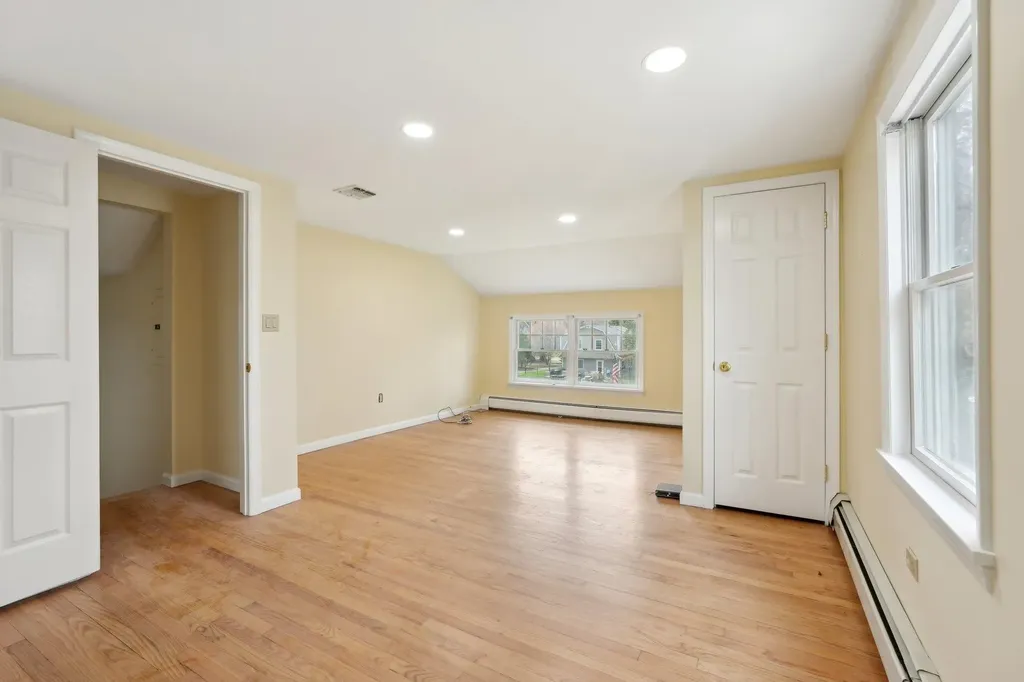 278 Ehrhardt Road Pearl River NY 10965