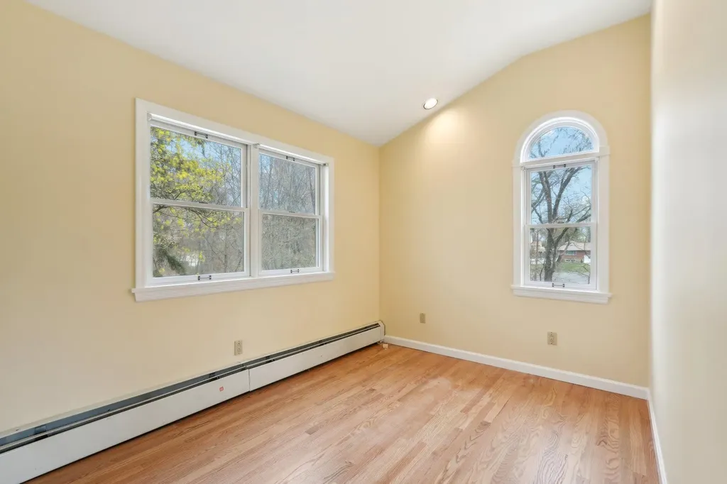 278 Ehrhardt Road Pearl River NY 10965