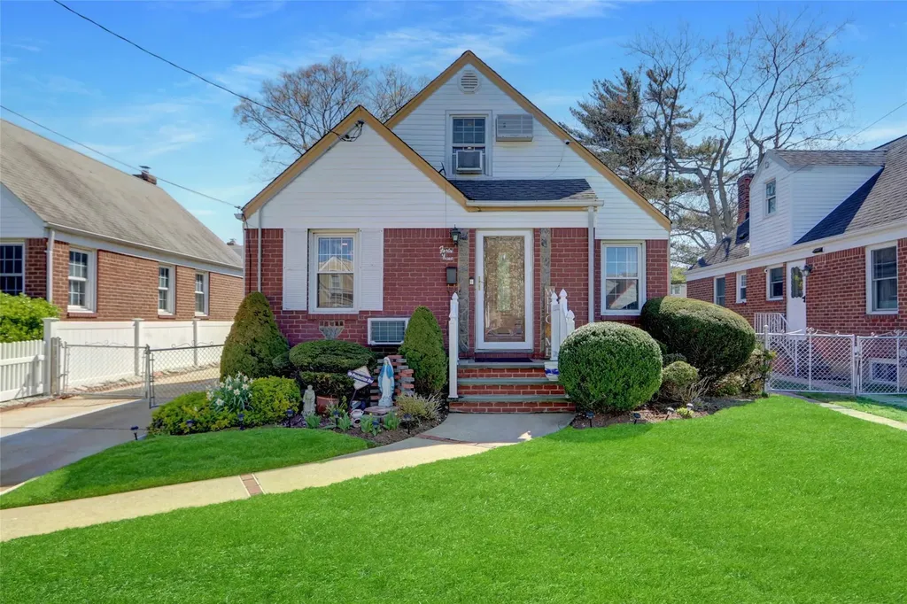 49 Mary Street Valley Stream NY 11580