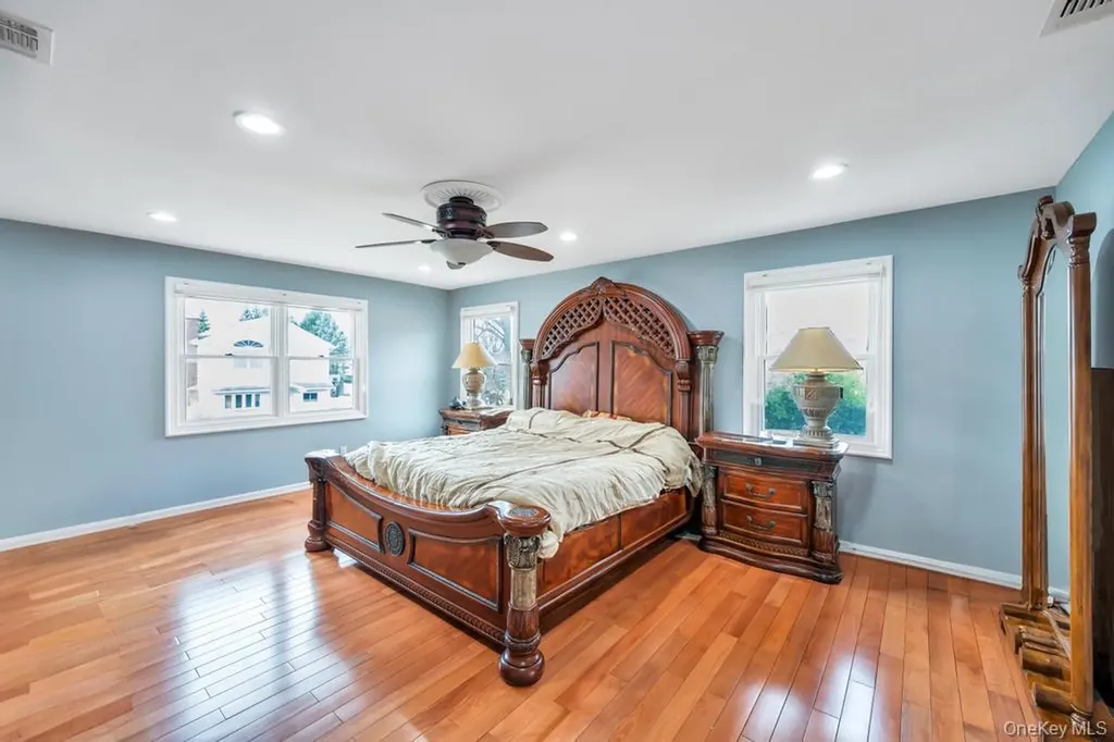 6 Garden Circle Syosset NY 11791