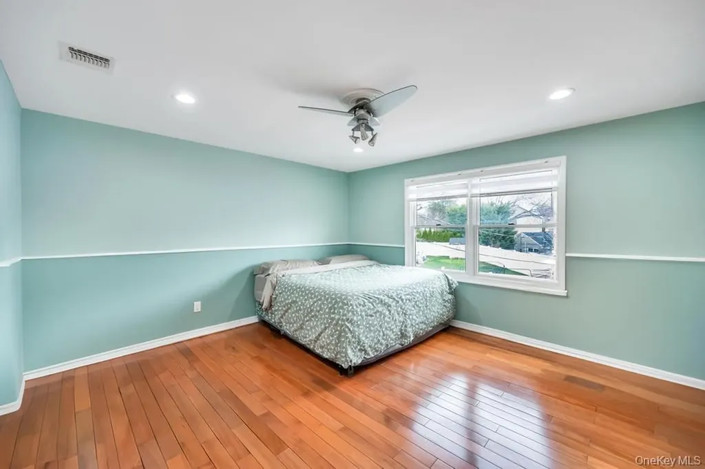 6 Garden Circle Syosset NY 11791