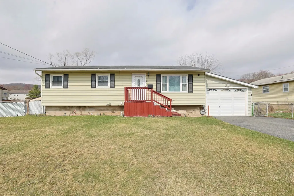 23 Willow Place Middletown NY 10940