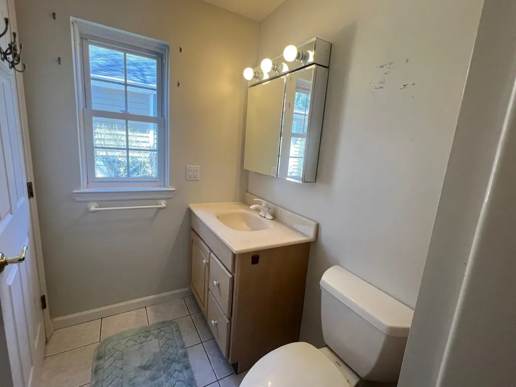 223 Belfast Lane Ridge NY 11961