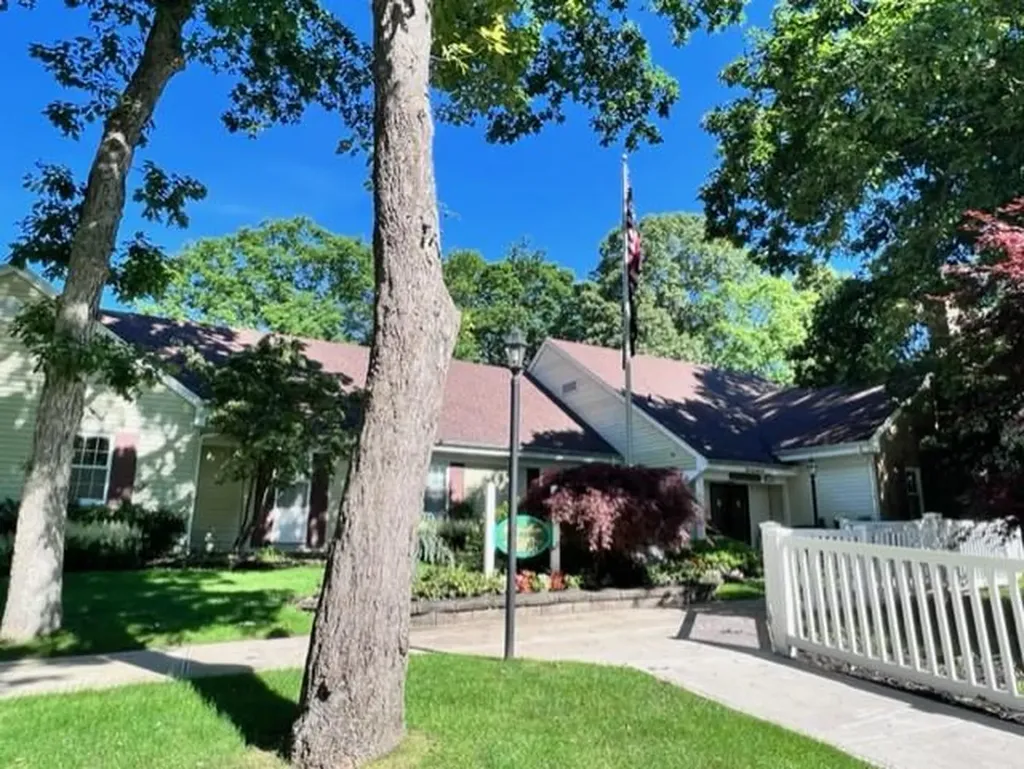 223 Belfast Lane Ridge NY 11961