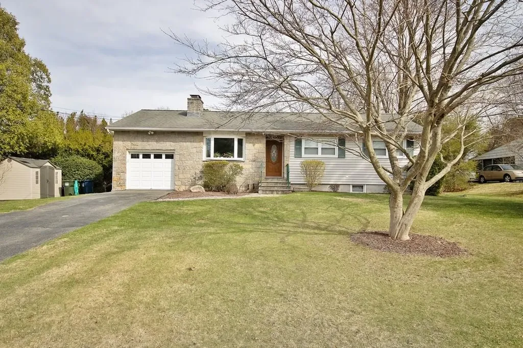 118 Overlook Drive Mahopac NY 10541
