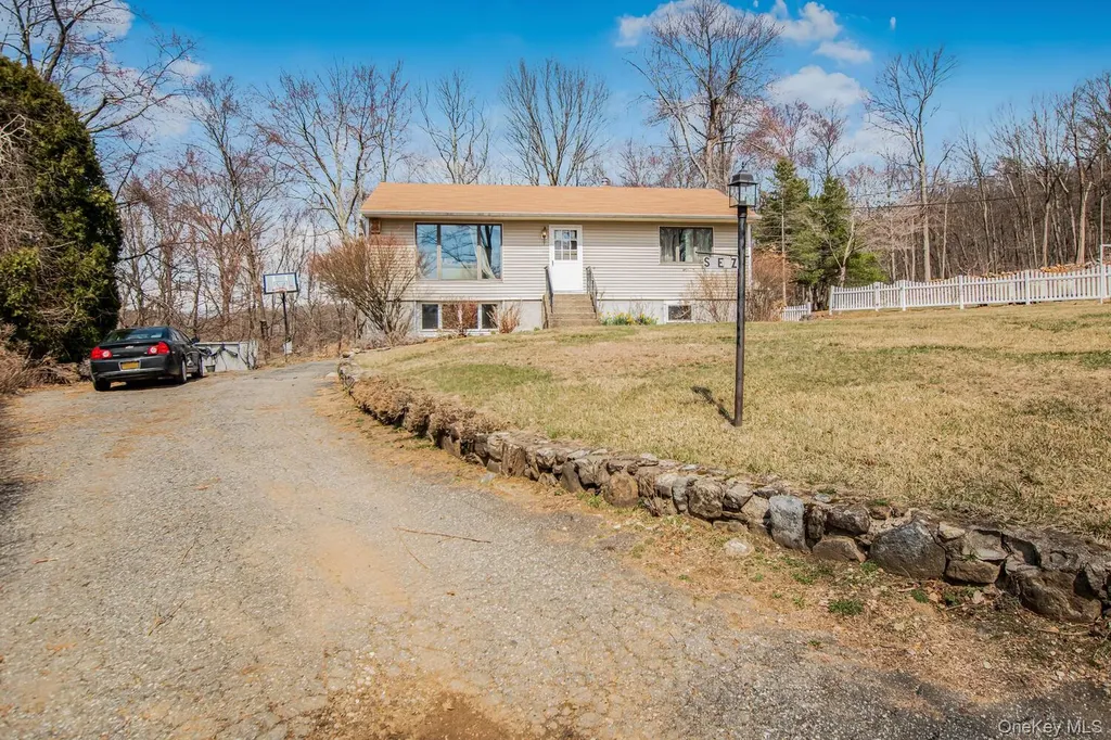 69 Plum Road Mahopac NY 10541