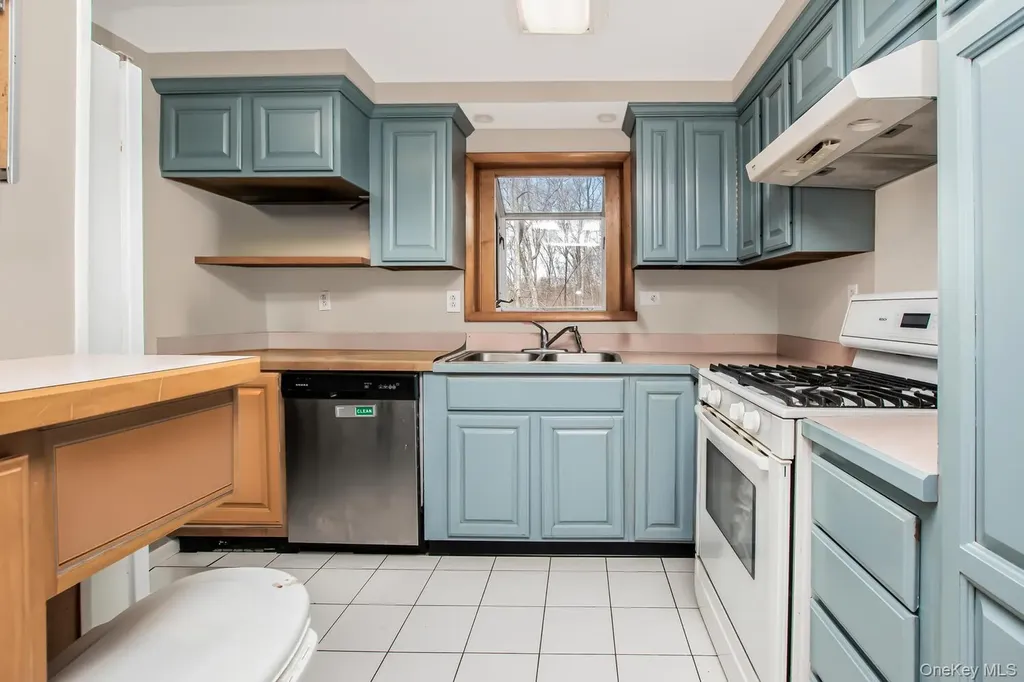 69 Plum Road Mahopac NY 10541