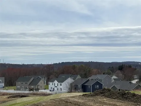 15 Dartmouth Drive Poughkeepsie NY 12603
