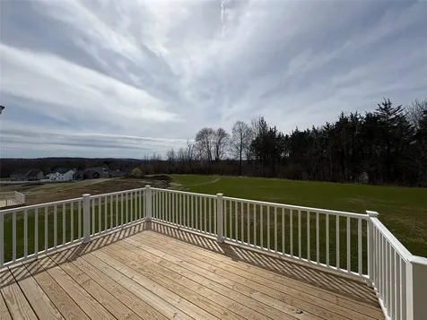 25 Dartmouth Drive Poughkeepsie NY 12603