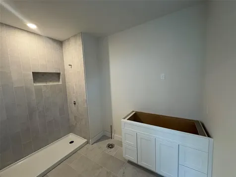 25 Dartmouth Drive Poughkeepsie NY 12603