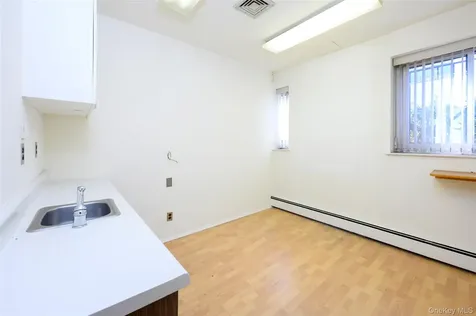 395 Westchester Avenue Port Chester NY 10573