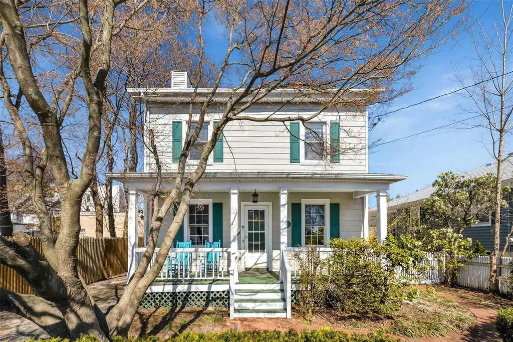 449 Melbourne Avenue Mamaroneck NY 10543