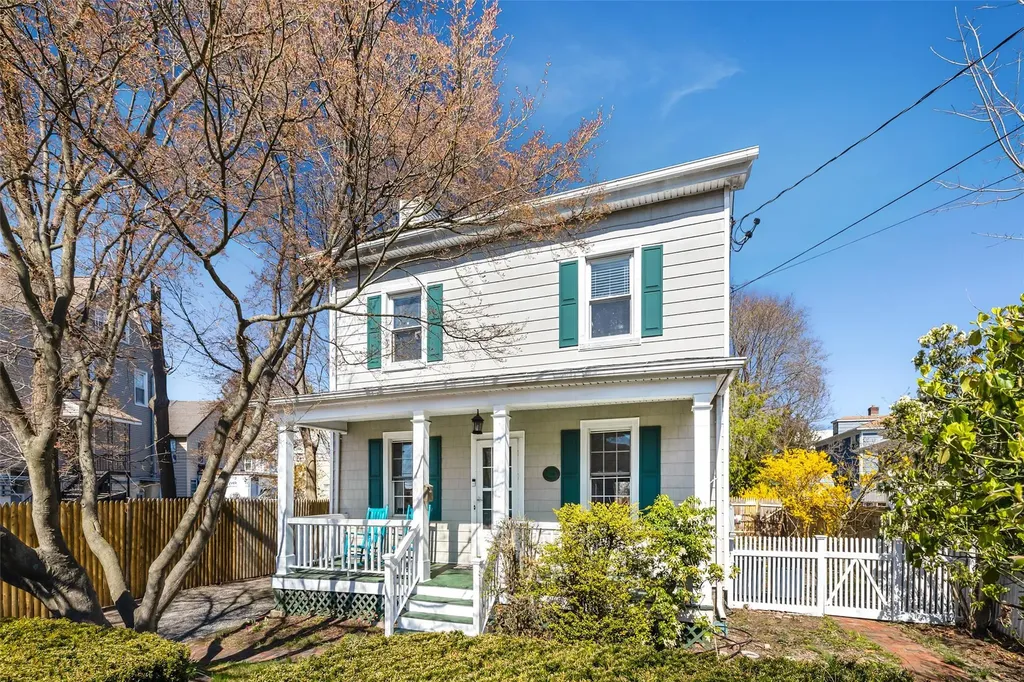 449 Melbourne Avenue Mamaroneck NY 10543