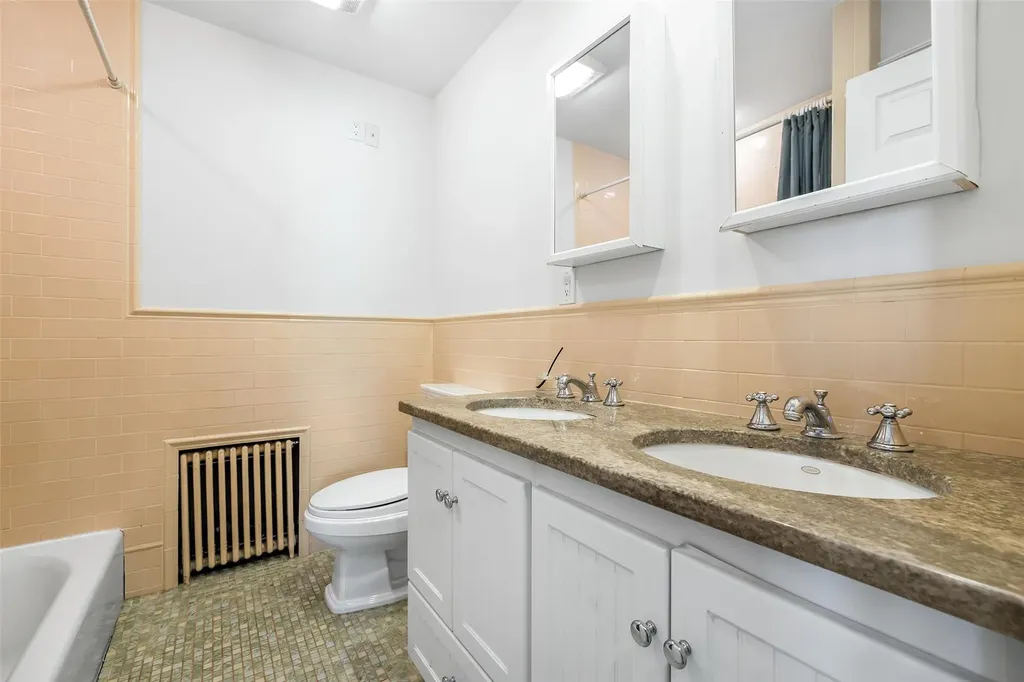 449 Melbourne Avenue Mamaroneck NY 10543