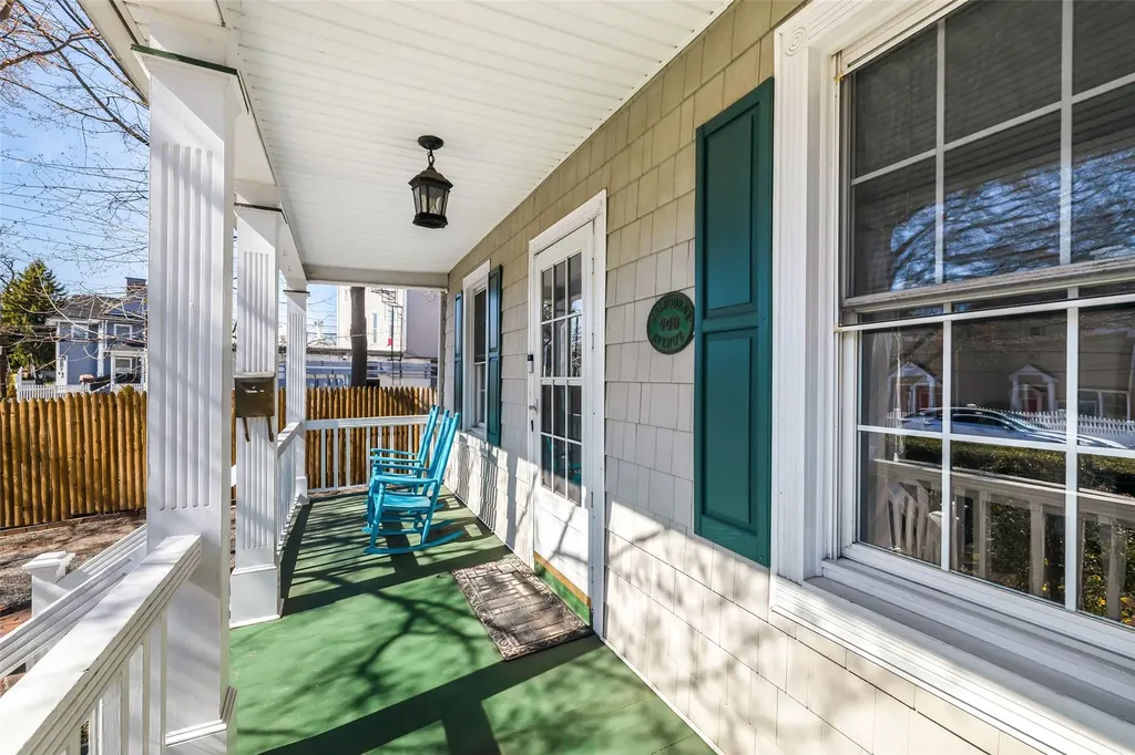 449 Melbourne Avenue Mamaroneck NY 10543