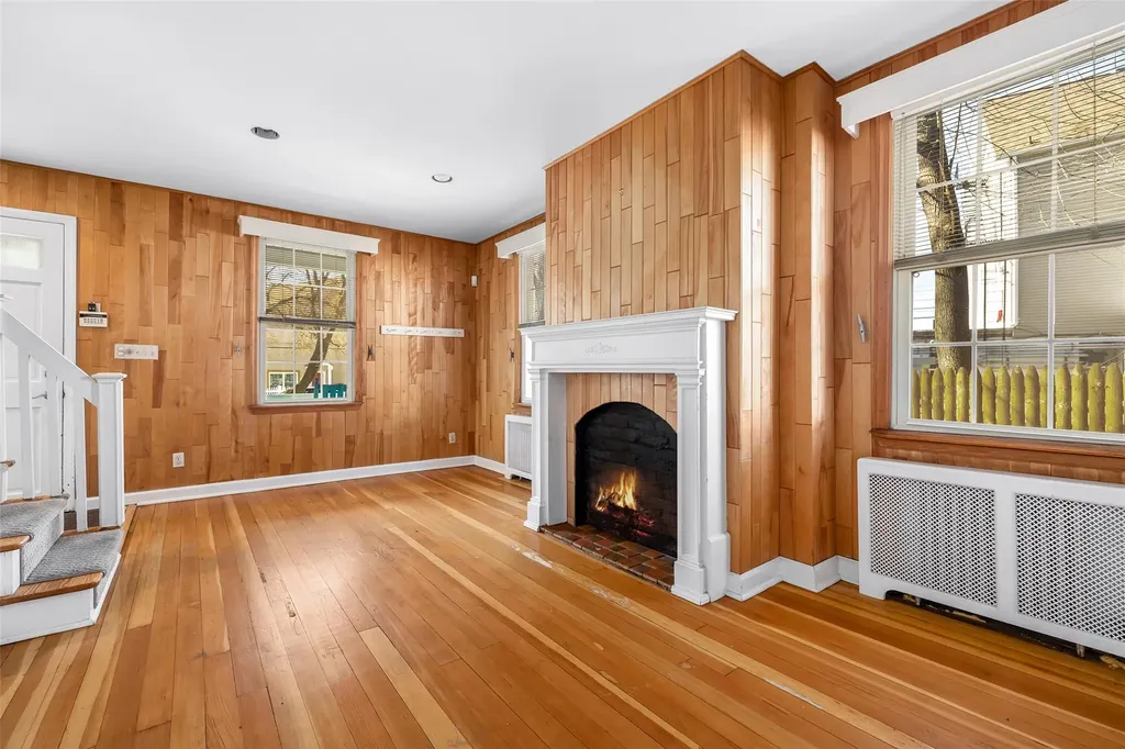 449 Melbourne Avenue Mamaroneck NY 10543