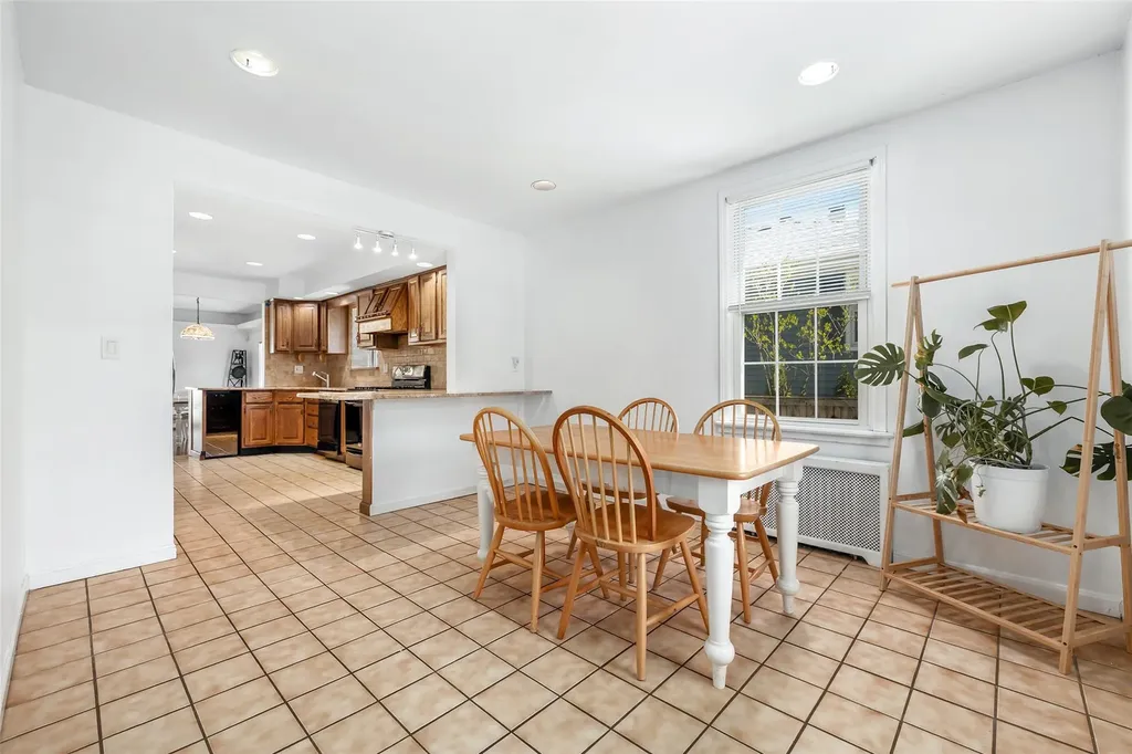 449 Melbourne Avenue Mamaroneck NY 10543