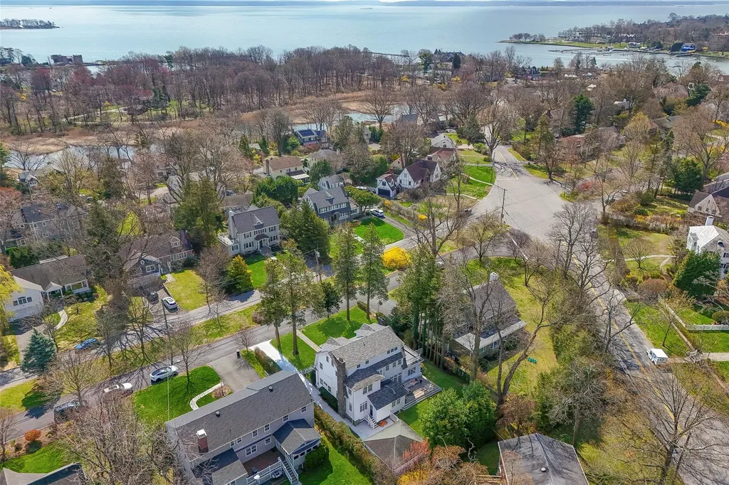 720 The Parkway Mamaroneck NY 10543