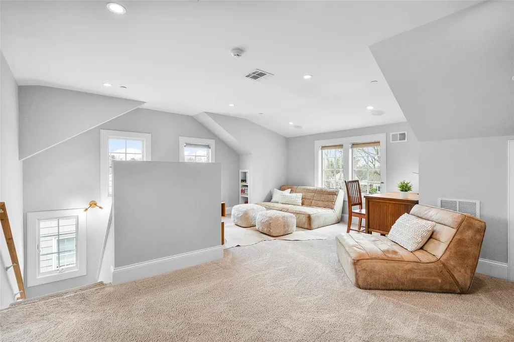 720 The Parkway Mamaroneck NY 10543