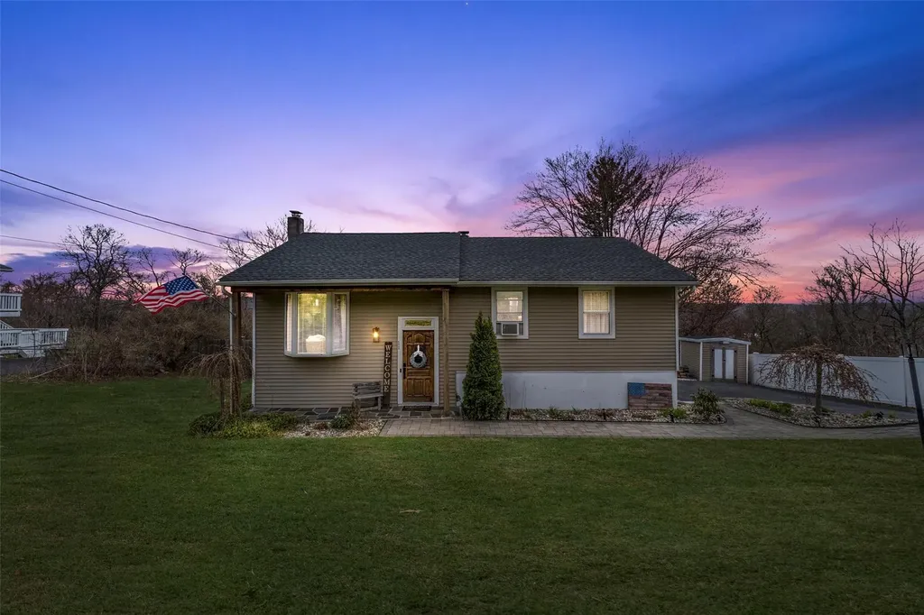 11 Trout Place Carmel NY 10541