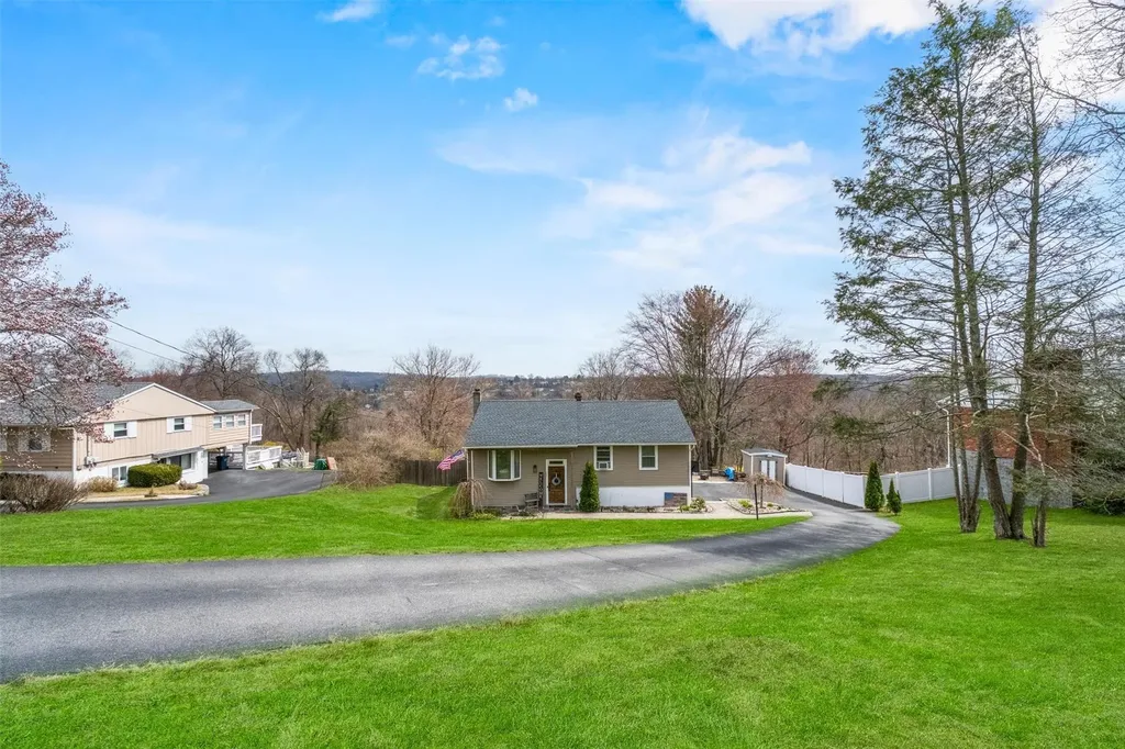 11 Trout Place Mahopac NY 10541