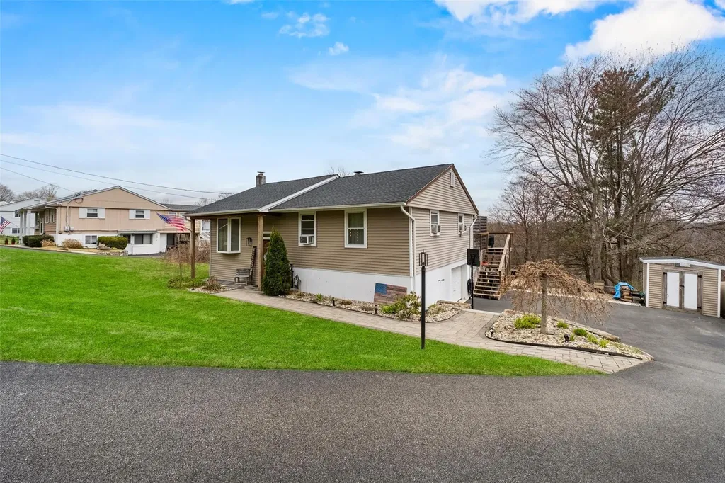 11 Trout Place Mahopac NY 10541