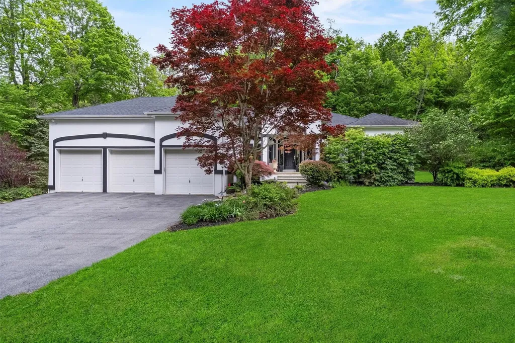 44 Carol Lane Beekman NY 12570