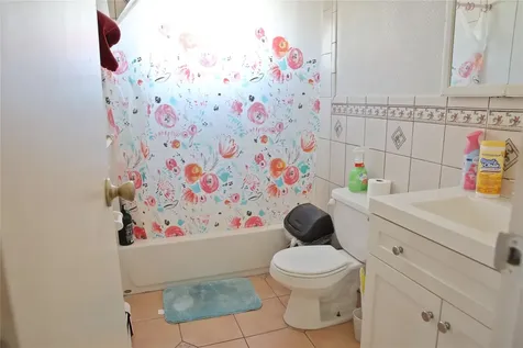 129 2nd Avenue Brentwood NY 11717