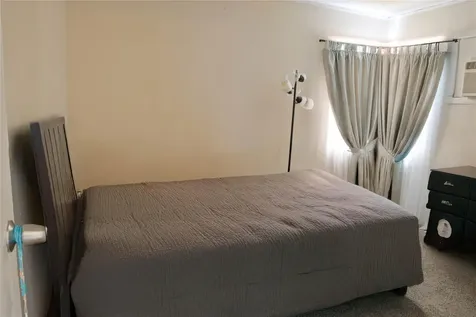 129 2nd Avenue Brentwood NY 11717