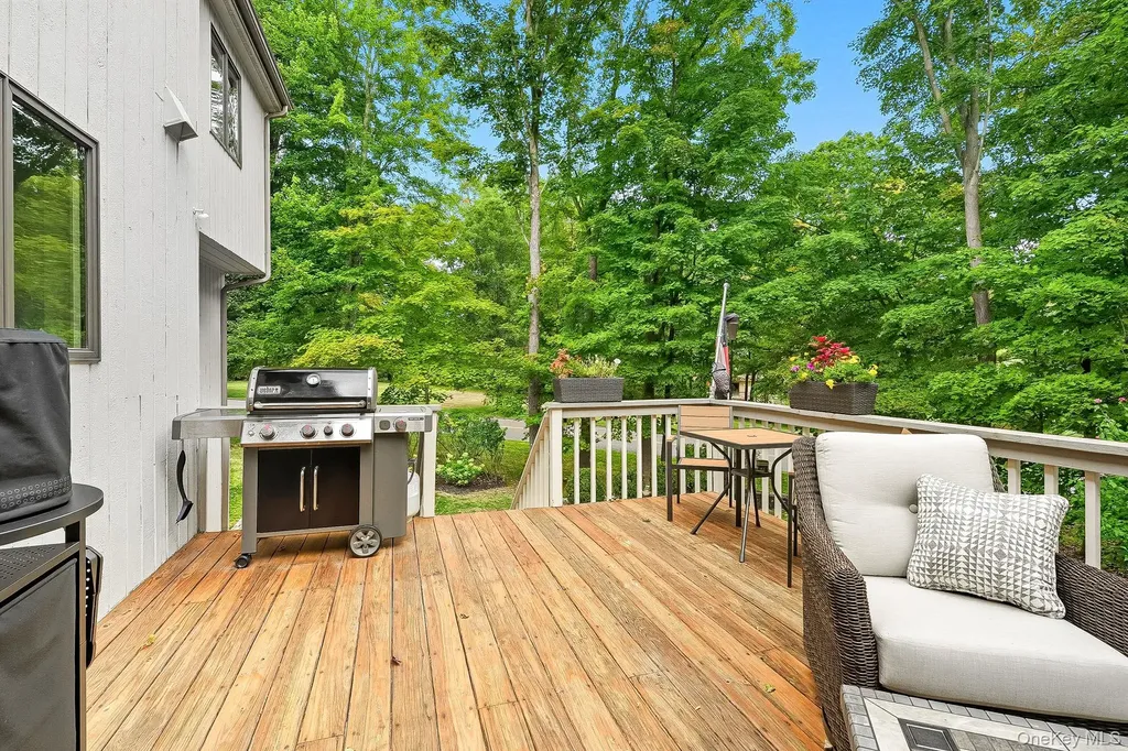 181 Arbor Crest Somers NY 10589