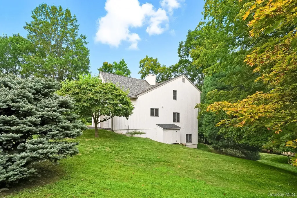 181 Arbor Crest Somers NY 10589