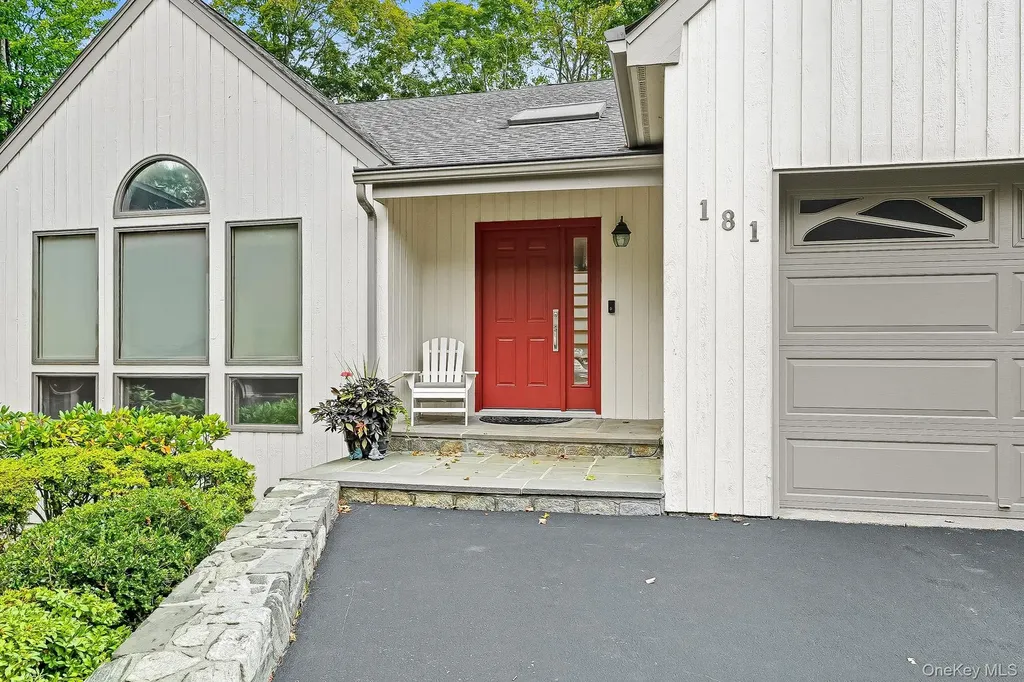181 Arbor Crest Somers NY 10589