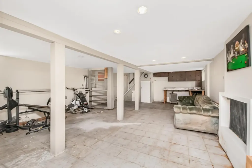 123 Glover Avenue Yonkers NY 10704