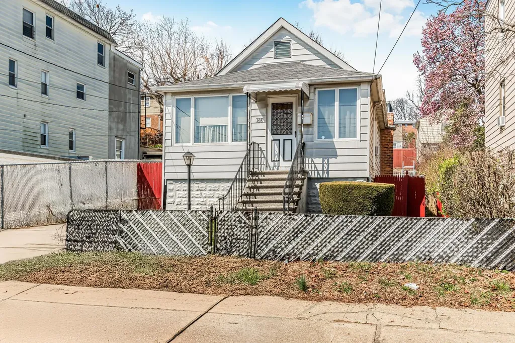 123 Glover Avenue Yonkers NY 10704