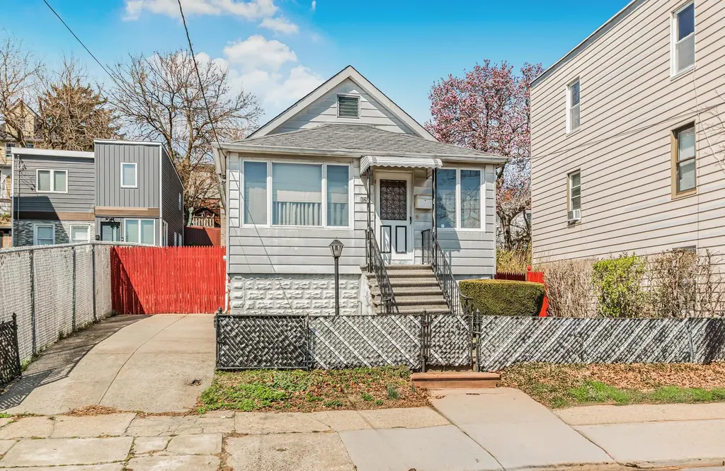 123 Glover Avenue Yonkers NY 10704