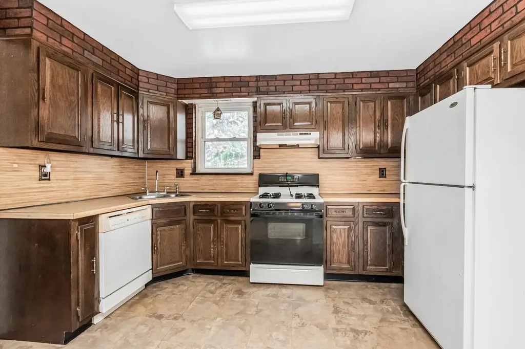 123 Glover Avenue Yonkers NY 10704
