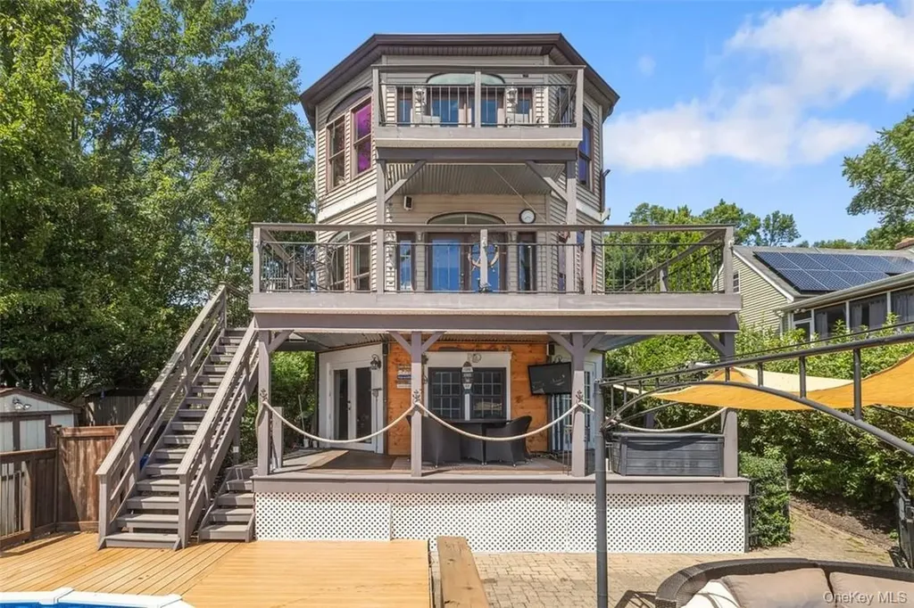 545 Shore Drive New Windsor NY 12553