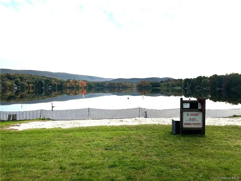 545 Shore Drive New Windsor NY 12553