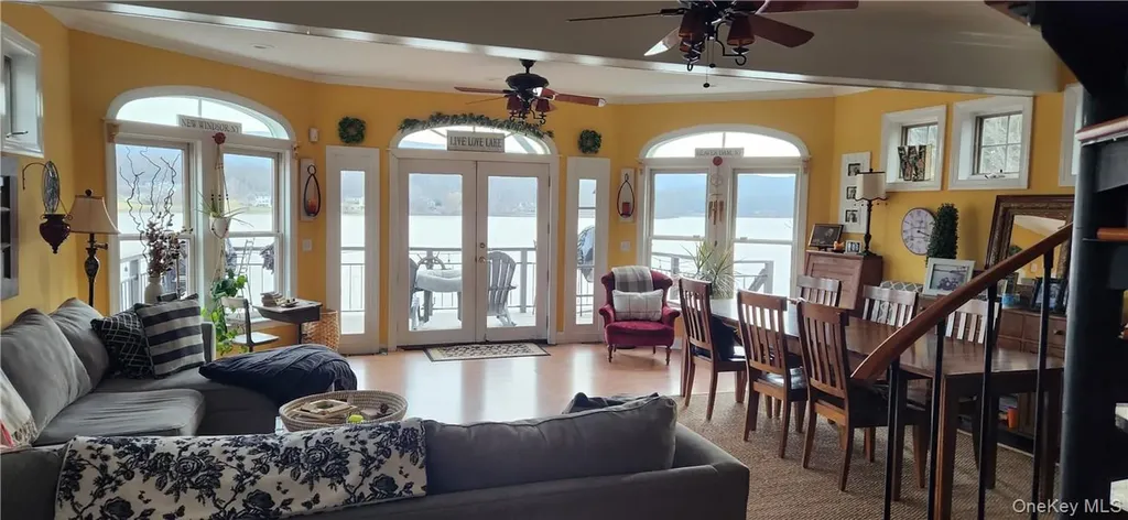 545 Shore Drive New Windsor NY 12553