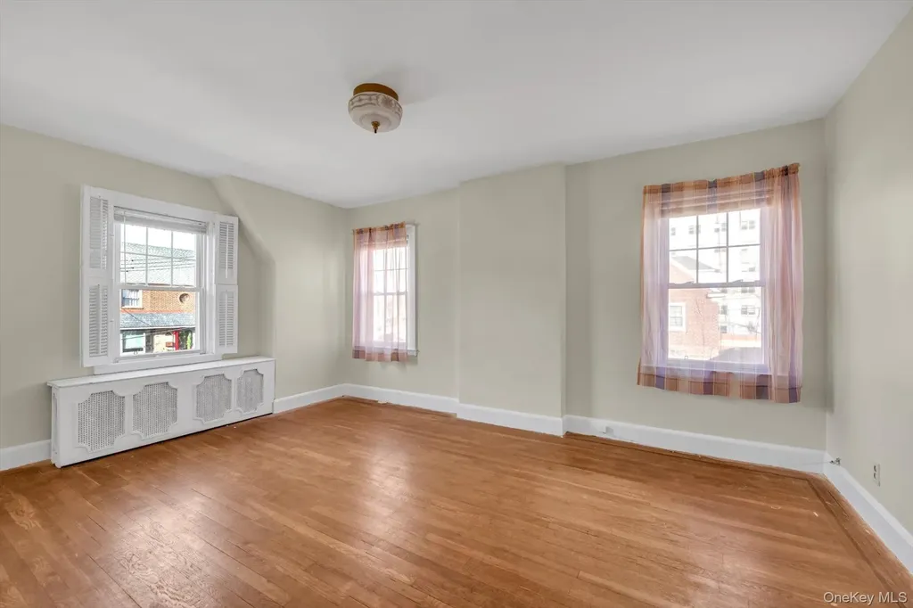 1242 Pawnee Place Bronx NY 10461