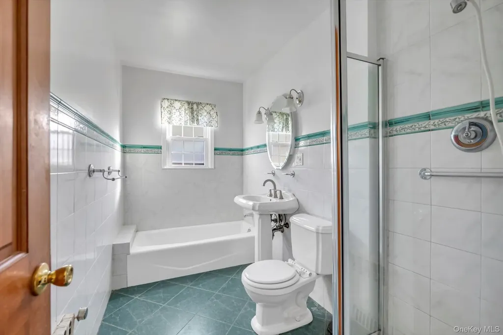 1242 Pawnee Place Bronx NY 10461
