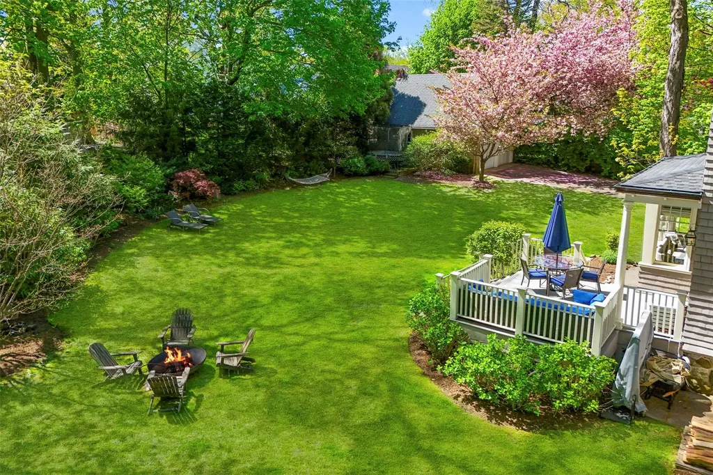 989 Edgewood Avenue Pelham NY 10803