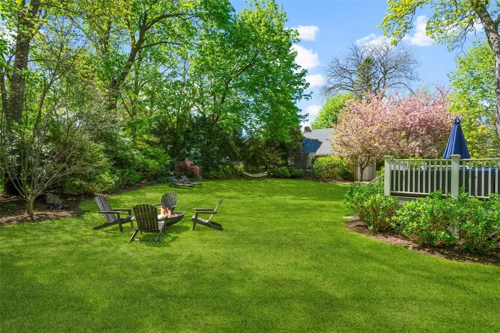 989 Edgewood Avenue Pelham NY 10803