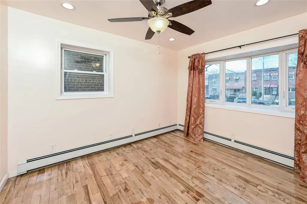 1029 E 230th Street Bronx NY 10466