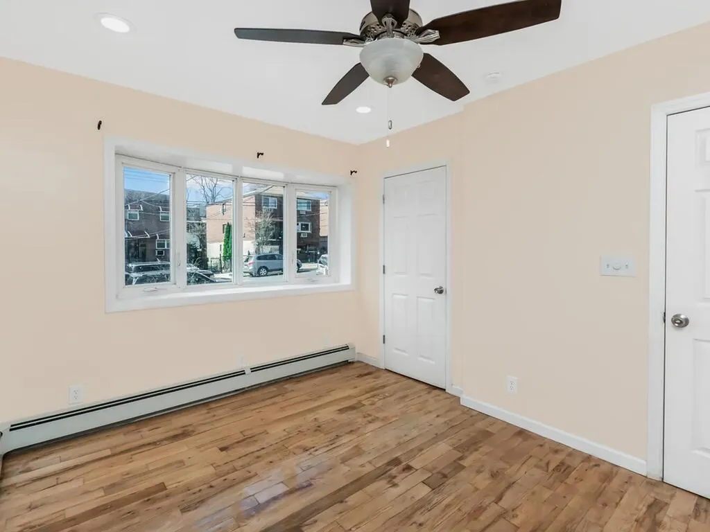 1029 E 230th Street Bronx NY 10466