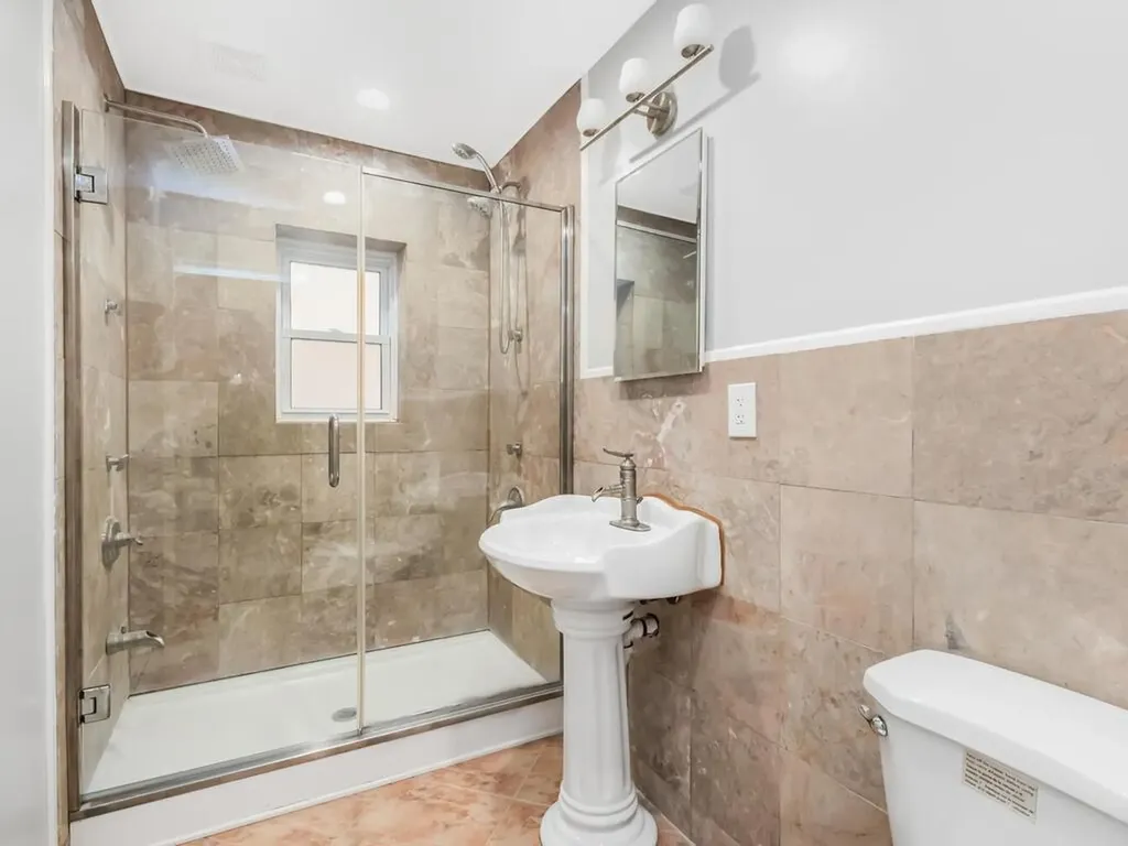 1029 E 230th Street Bronx NY 10466