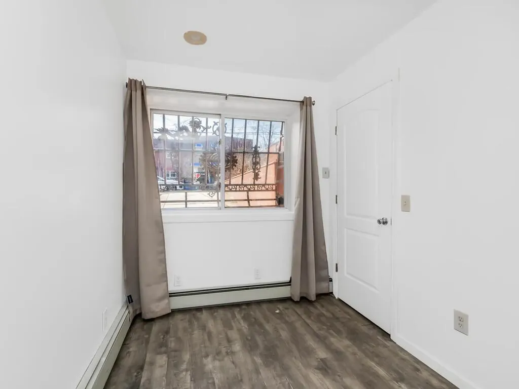 1029 E 230th Street Bronx NY 10466