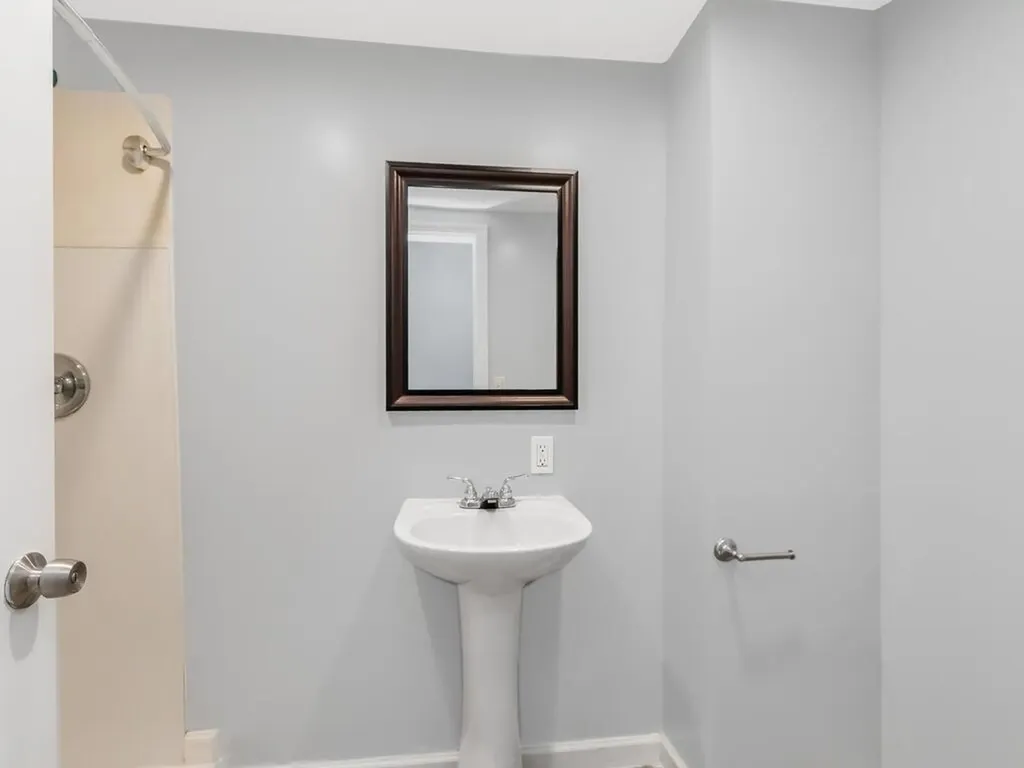 1029 E 230th Street Bronx NY 10466