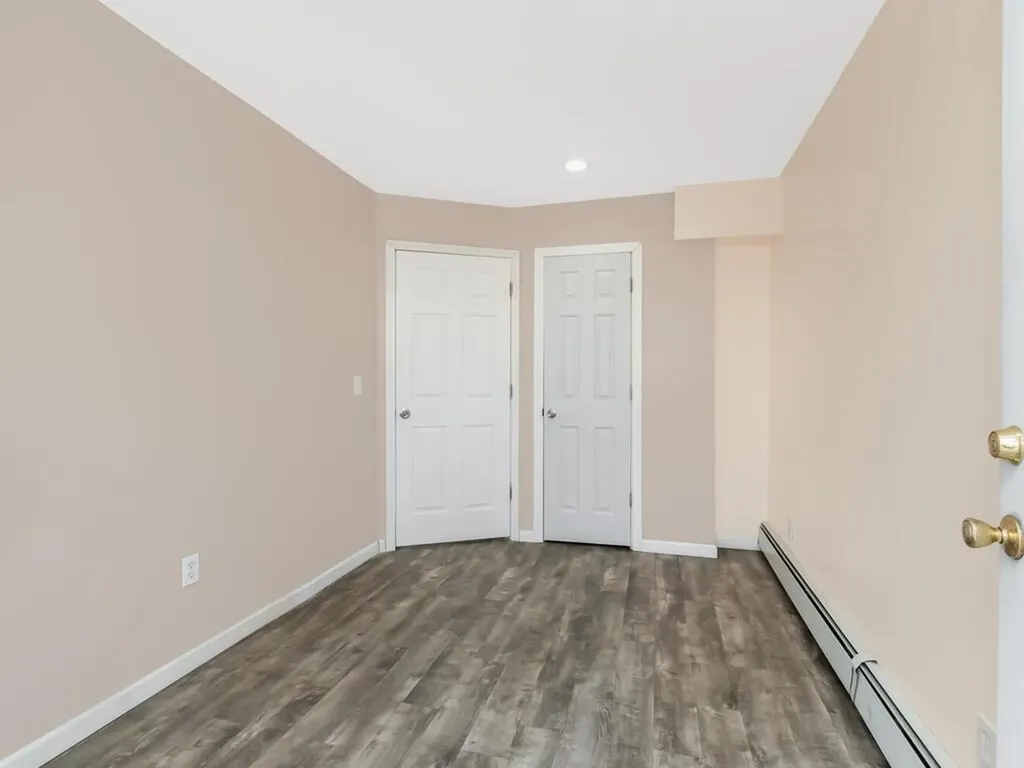 1029 E 230th Street Bronx NY 10466